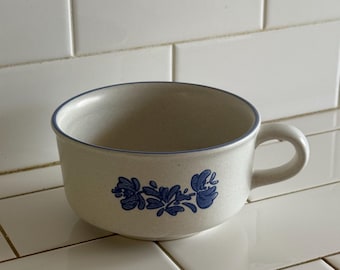 Vintage Pfaltzgraff Yorktowne Stoneware Soup Mug