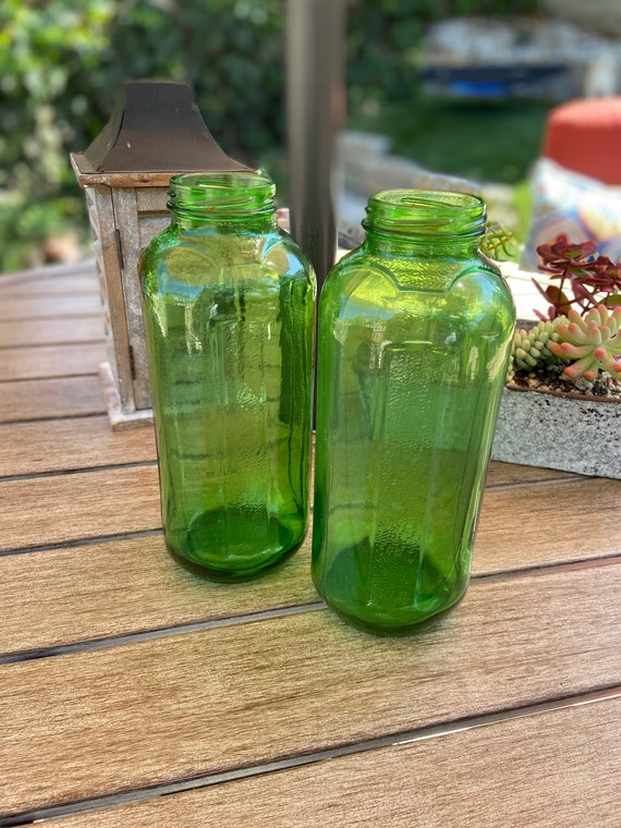 Vintage Emerald Green Glass Water/juice Bottle 