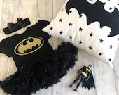 Baby Girl Batman Black tutu romper with Headband, Gold glitter batman, Superhero Marvel, Newborn Gift Present, Halloween Costume Fancy Dress