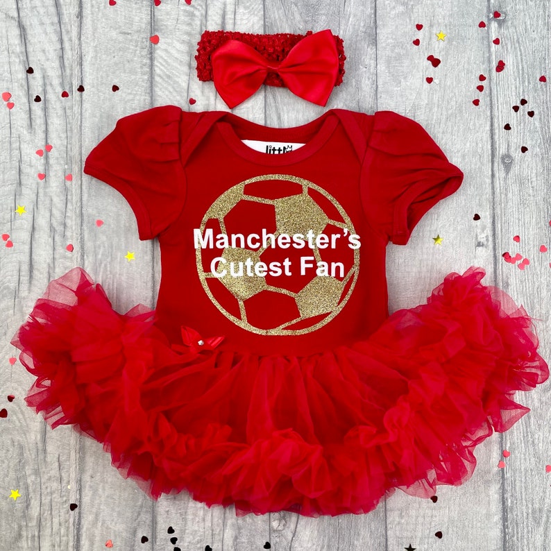 Manchester's Cutest Fan Baby Girl's Red Tutu Romper with Bow Headband, Newborn Princess Daddy's Girl Football Kit, Gold Glitter Football zdjęcie 1