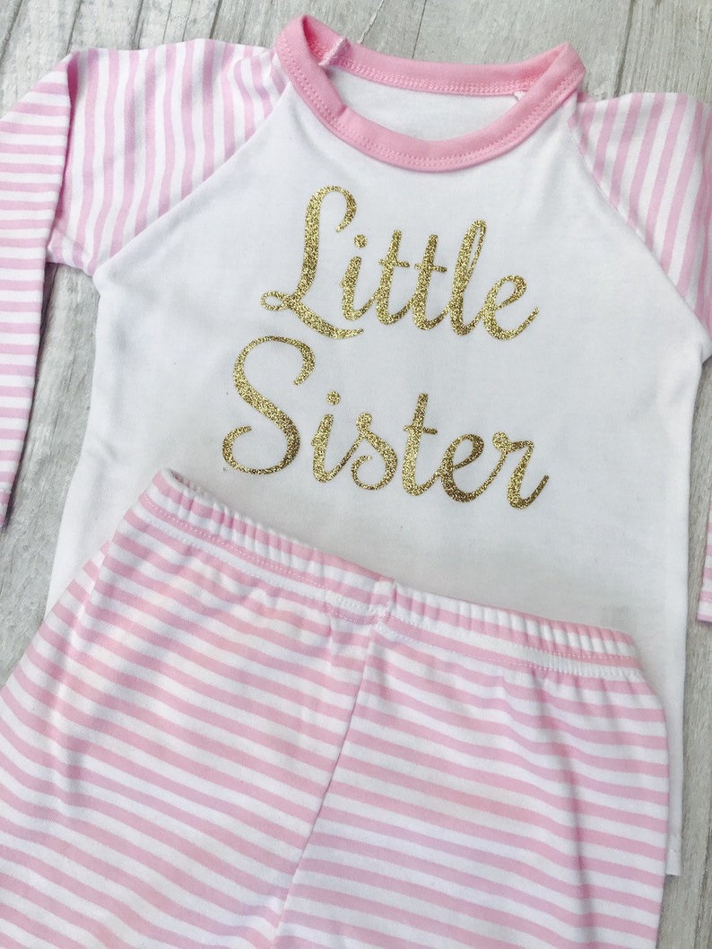 Cosy Newborn Family Love Gift Pesent Sisters Princess Baby Girl/'s Little Sister Pink /& White stripe Pyjama Set TopPants Sleepwear Pjs