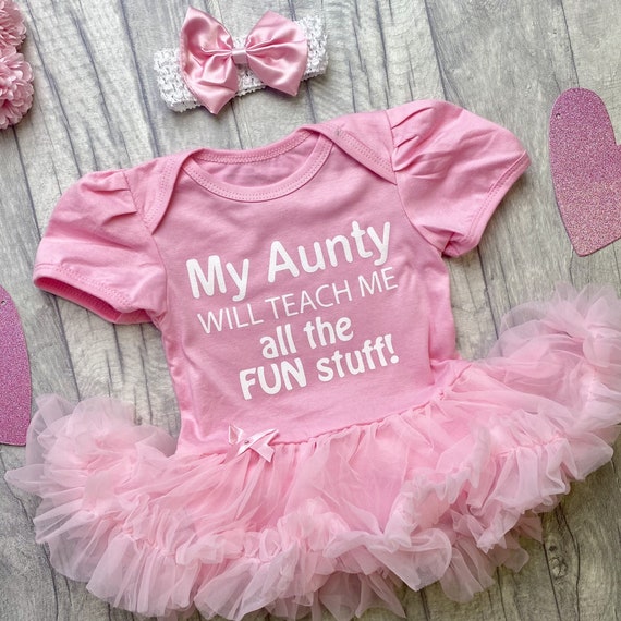 Mi tía me ama traje personalizado de niña Tía y sobrina Ropa Ropa para niña Ropa de bebé para niña Vestidos regalo para sobrina lindo vestido de traje de rosa / crema / lunares regalo de sobrina bebé 