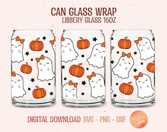 Könnte beinhalten: Transparente Getränkedosen-Glasverpackung mit Halloween-Motiv. Die Verpackung zeigt lächelnde weiße Geister mit orangefarbenen Schleifen, orangefarbenen Kürbissen und schwarzen Sternen. Der Text "CAN GLASS WRAP LIBBERY GLASS 16OZ" steht oben.