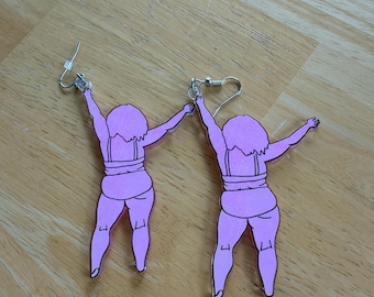 Pendientes rosas con forma de figura gorda