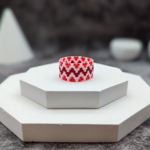 Pink Red Beaded Ring - Romantic Seed Bead Jewelry - Artisan Boho Accessory