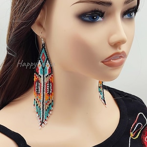 Perlen Ohrringe, Tribal Native Style Schmuck, lange Fransen Boho Accessoire, bunte Perlenarbeit