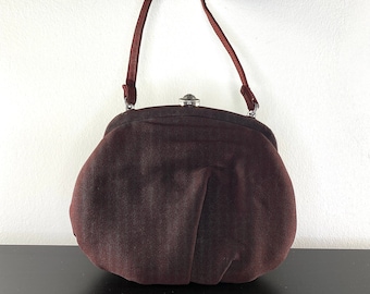 Vintage 1940s/1950s Brown Crepe Evening Handbag.  Silver Clasp