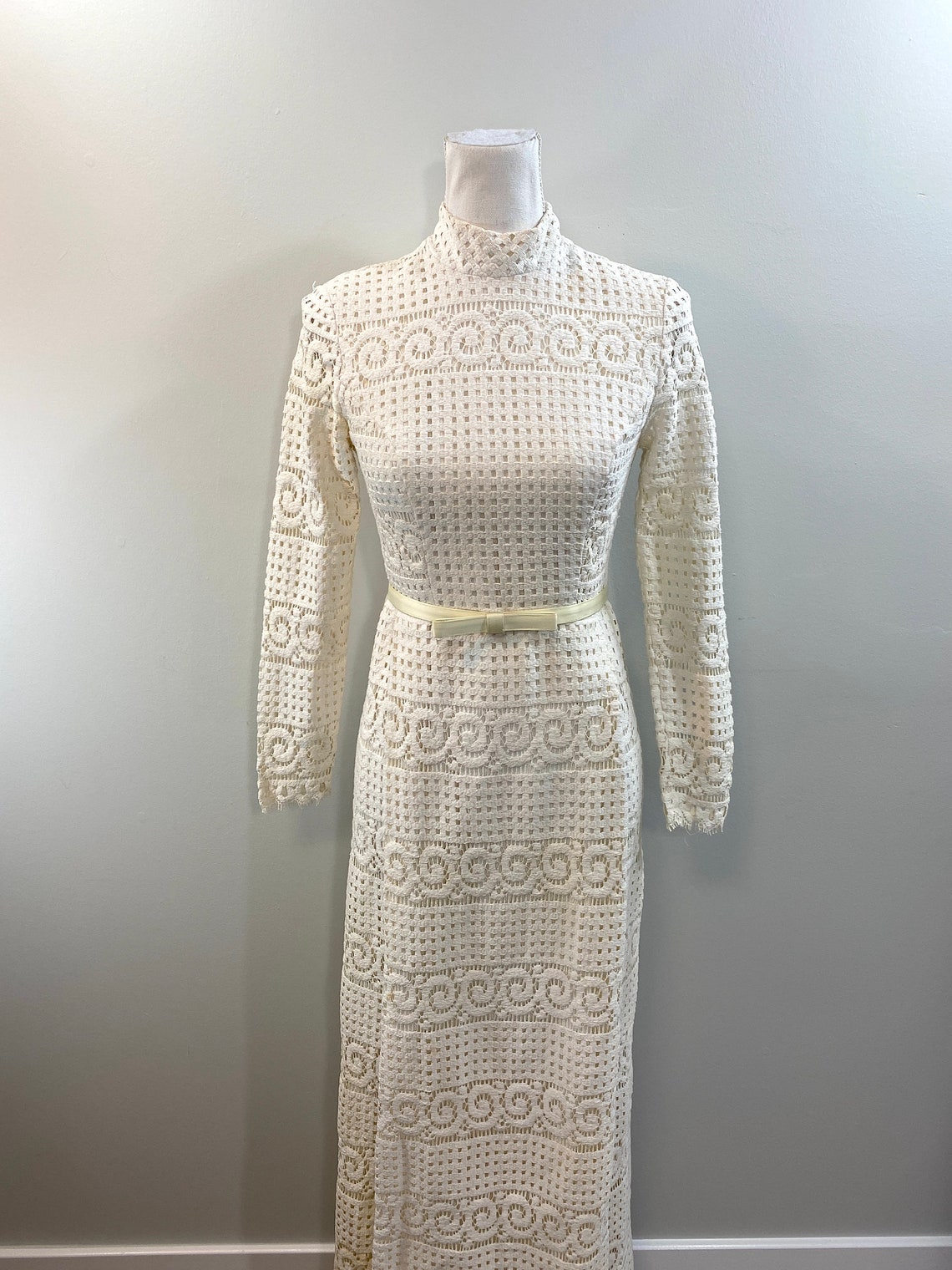 Vintage 1970s Off-white Crochet Lace Maxi Dress. Vintage 1970s | Etsy