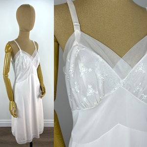 Vintage 1960s Pale Beige Nylon Tricot Slip by Artemis Size 34