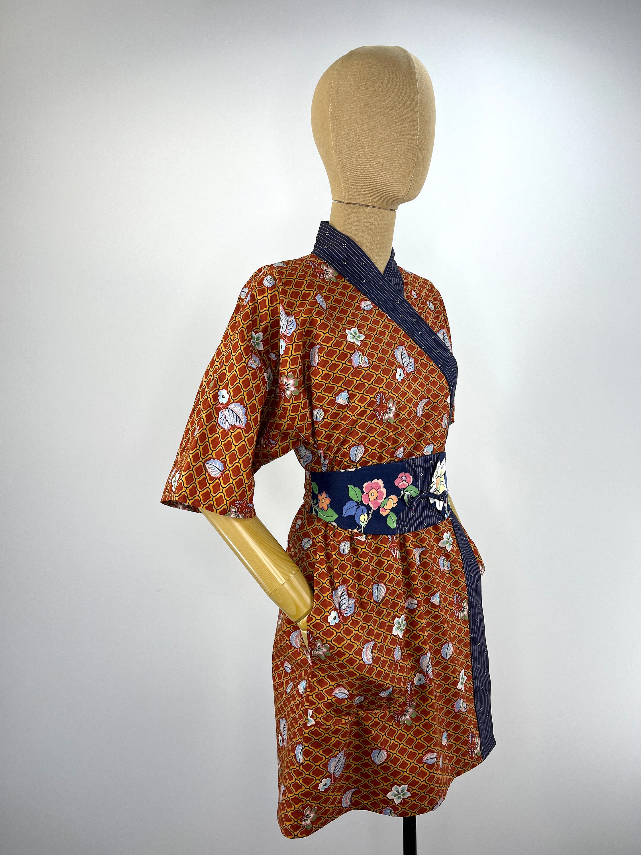 Vintage Japanese Wrap Style Robe With Sash/obi. Vintage Banana Belt ...