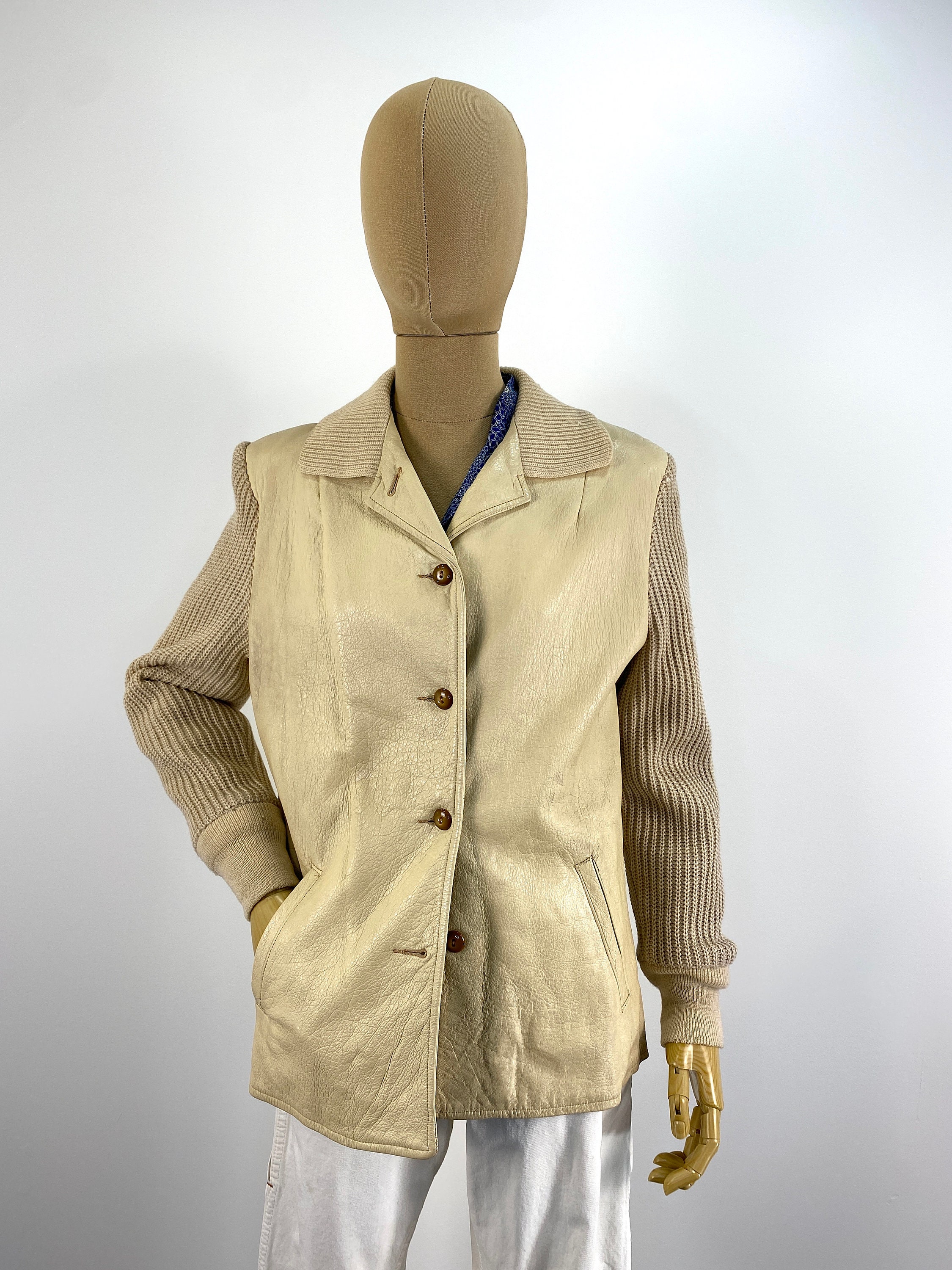 ジャケット・アウター ORIGINAL BUTTON COLLARLESS KNIT JACKET HBODHBGS Japanese Retro Jacket with Traditional Buttons