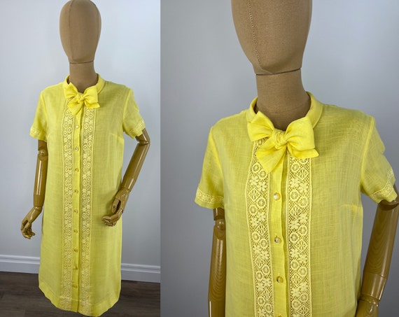 Vintage 1960s Canary Yellow Shift Dress with Croc… - image 4