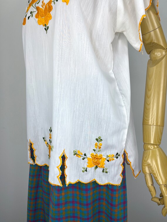 Vintage 1960s/1970s White Boho Blouse with Yellow… - image 4