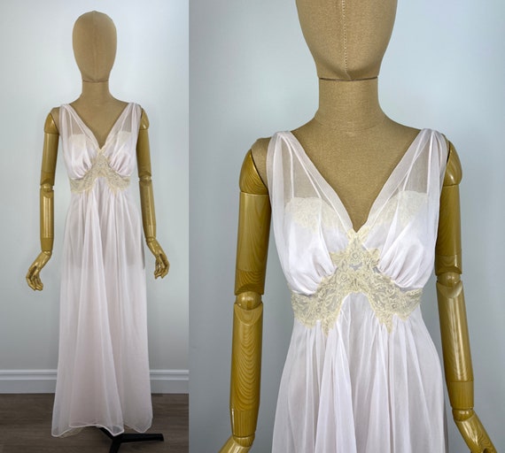 Vintage 1950s/1950s Pale Pink Negligee with Lace … - image 1