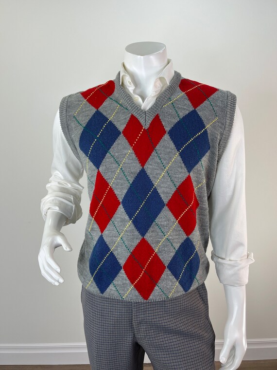 Vintage 1980s Men's Argyle Sweater Vest In Grey, … - image 3
