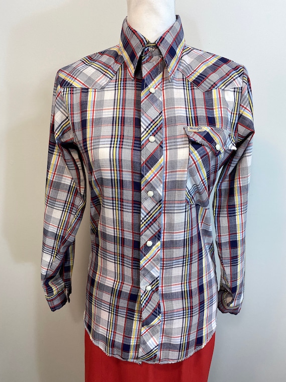Vintage Blue Plaid Wrangler Western Style Shirt.