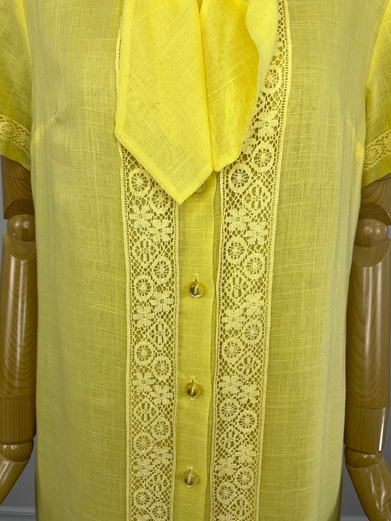 Vintage 1960s Canary Yellow Shift Dress with Croc… - image 7