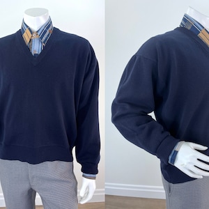Vintage Men&#39;s Navy Blue V-Neck Pendleton Wool Sweater Size XL.  Unisex V-Neck Jumper