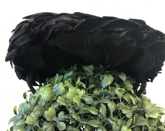 Vintage 1940s/1950s Gorgeous Black Velvet 3D Leaf Hat, Toque.  Updated Photos Coming Soon