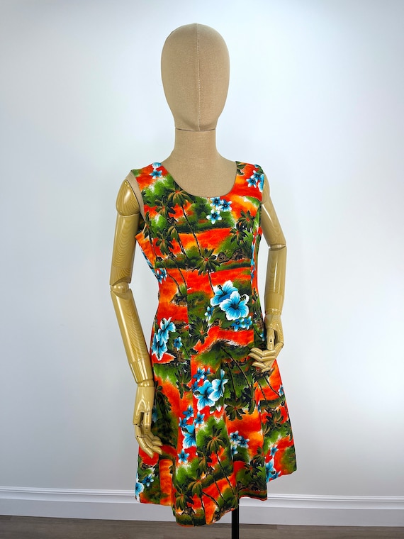 Vintage 1960s Red and Green Hawaiian A-Line Dress with Back Waist Tab and Buttons by Hukilau Fashions, Made in Honolulu