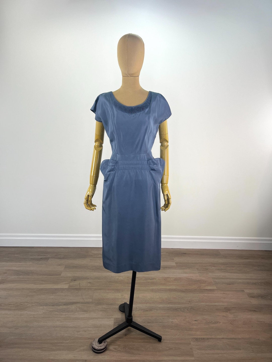 1950s Blue Silk Wiggle Dress and Belt main image 0