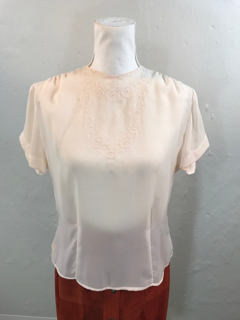 Vintage 1980s Sheer Blush Short Sleeve Shell with Floral Embroidery Buttons Up the Back