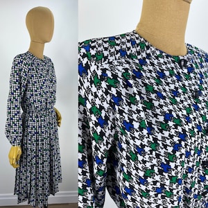 Vintage 1980s White, Black, Green & Blue Herringbone Shirtwaist Dress with Pleated Skirt and Shoulder Pads. Rebecca Stuart Ltd, Made in USA