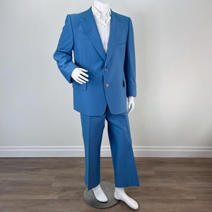 Vintage 1970s Men&#39;s Blue Polyester Suit with White Contrast Stitching, Tailored by Ernesto Bellini Expressly for Jack&#39;s