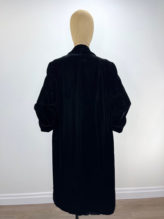 Vintage 1930s Black Silk Velvet Opera Clutch Coat… - image 5