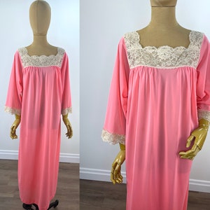 Vintage 1960s Bubble Gum Pink Nylon Negligee with Lace Yoke and Cuff by Colony Club