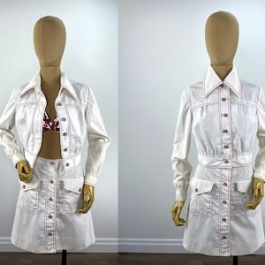 Vintage 1960s/1970s Off-White Mini Skirt and Jacket Set with Orangey-Red and Blue Contrast Stitching, Patch Pockets and Red and Blue Buttons