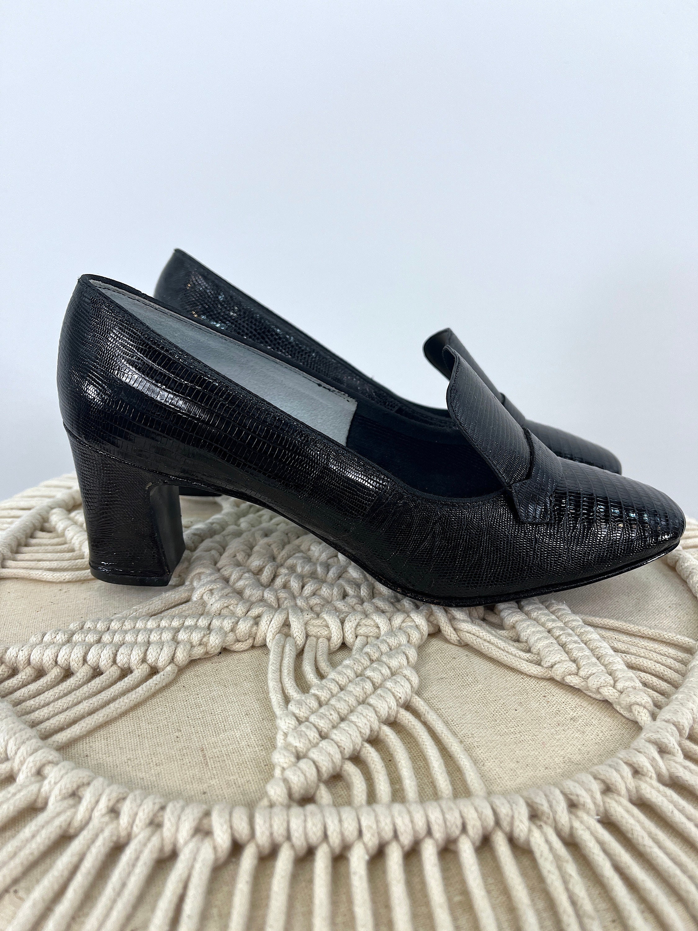 Vintage 1960s Black Genuine Lizard Heeled Loafers With Extended