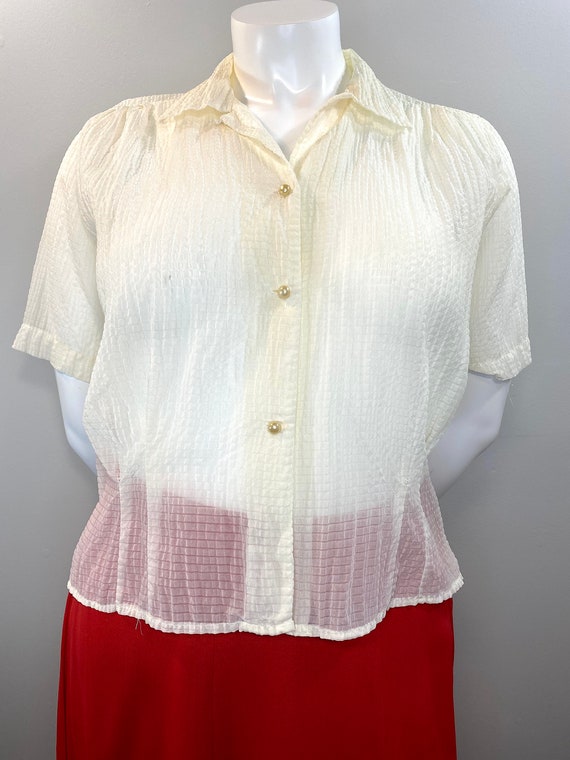 Vintage 1950s Ivory Textured Blouse with Pearl Bu… - image 2