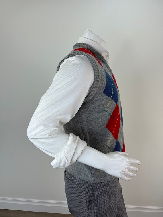 Vintage 1980s Men's Argyle Sweater Vest In Grey, … - image 6