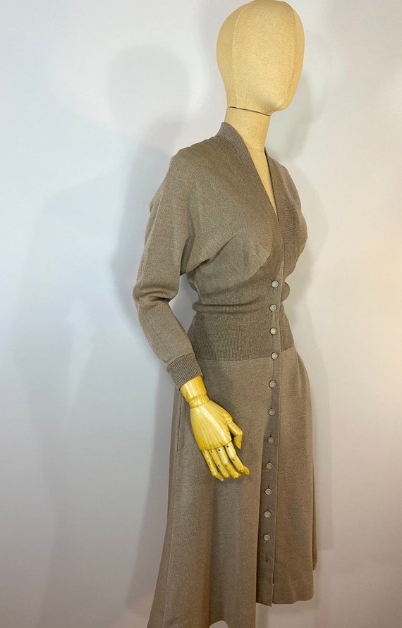 Vintage 1950s Tan Wool Sweater Dress with Shaped … - image 3