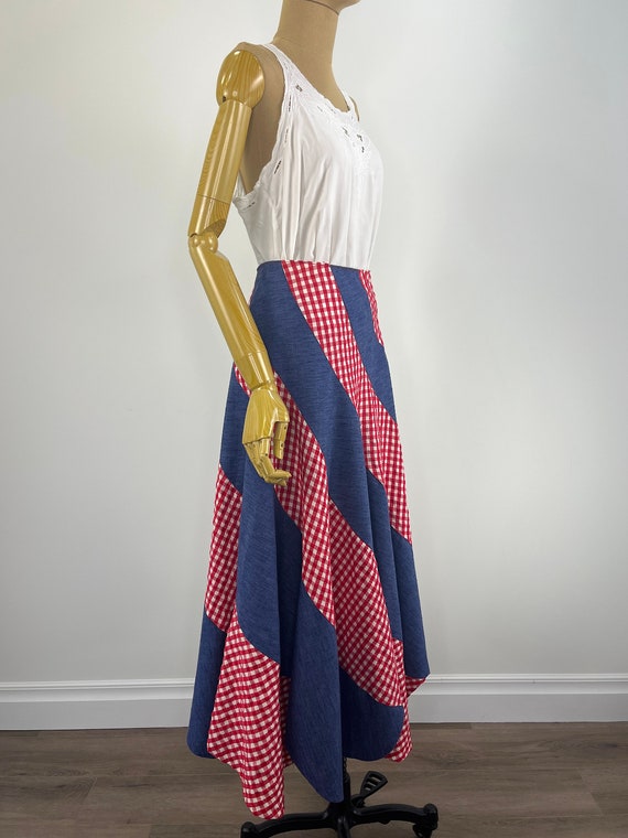 Vintage 1970s Red and White Gingham and Blue Cott… - image 5