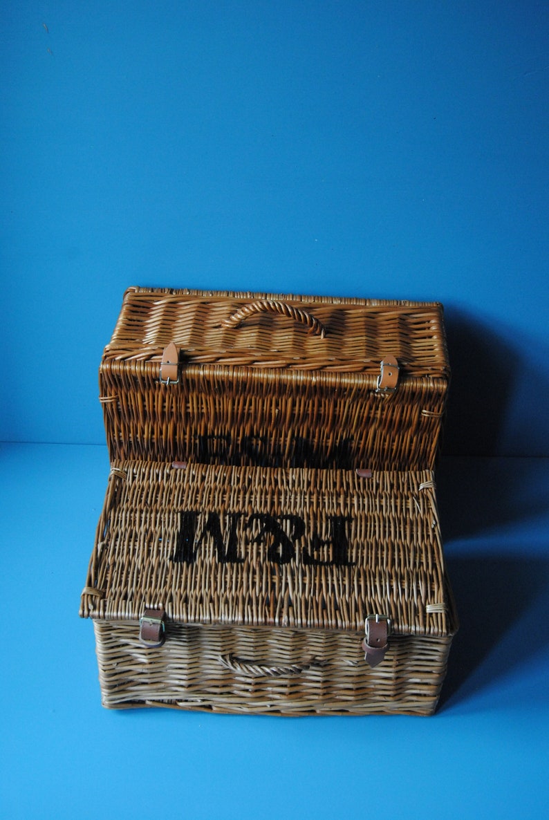 Selection of Fortnum & Mason wicker hamper baskets for summer picnics. Rustic farmhouse decor image 1