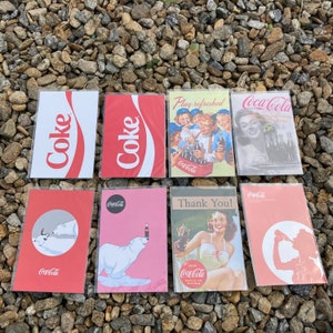 ♦️ヴィンテージ♦️1920年コカ・コーラ社 限定ピンバッチ・ポストカード85枚 Coca cola trading cards - Etsy 日本