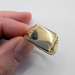 9ct 9k Yellow Gold Solid Signet Vintage Ring sku1730