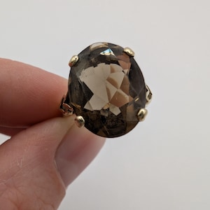 9ct Gold Statement Smoky Quartz Solitaire Ring Sku2010
