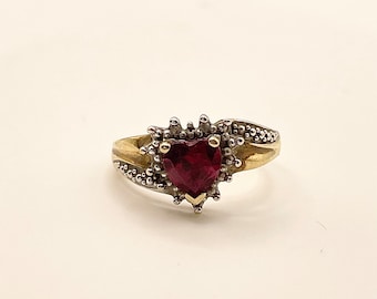 Vintage Rubin & Diamant Herz Ring in Handarbeit hergestellt aus Gelbgold 333, Nummer 1447