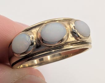 9kt geelgouden opaal trilogie trilogie ring sku1776