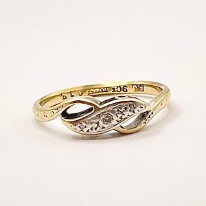 Antique Diamond Trilogy 9ct & Platinum Ring sku1193