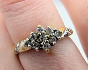 18ct Yellow Gold Vintage Diamond Cluster Ring With Diamond Accented Shoulders sku1692