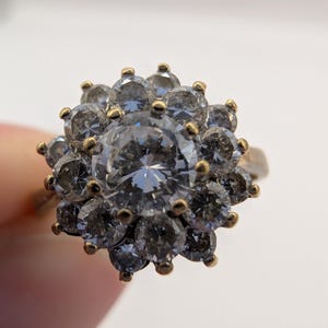 9ct Solid Gold Vintage Sparkling Cluster Ring sku1905