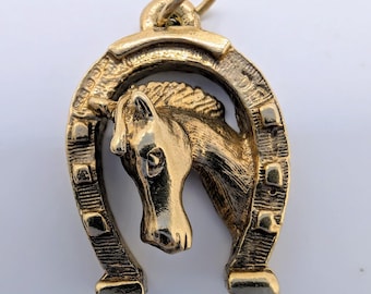 9ct Yellow Gold Solid Vintage Horse & Horseshoe Pendant Or Charm Sku1856