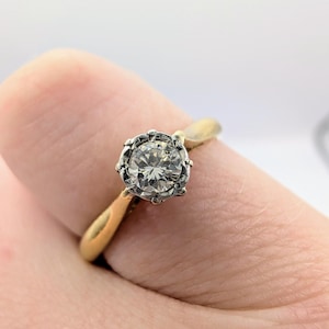 18ct Yellow Gold Diamond Solitaire Ring sku1608