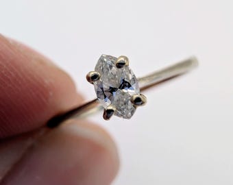 Anillo vintage de oro blanco de 14 k con diamantes en forma de marquesa (SKU1932)