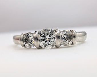 Anel Trilogia de Diamante Platina sku1485