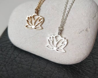 Collar de loto, Flor de loto de plata, Colgante de loto de oro, Collar de flores, Joyas de boda, Collar de yoga, Joyería espiritual, Regalo del día de la madre